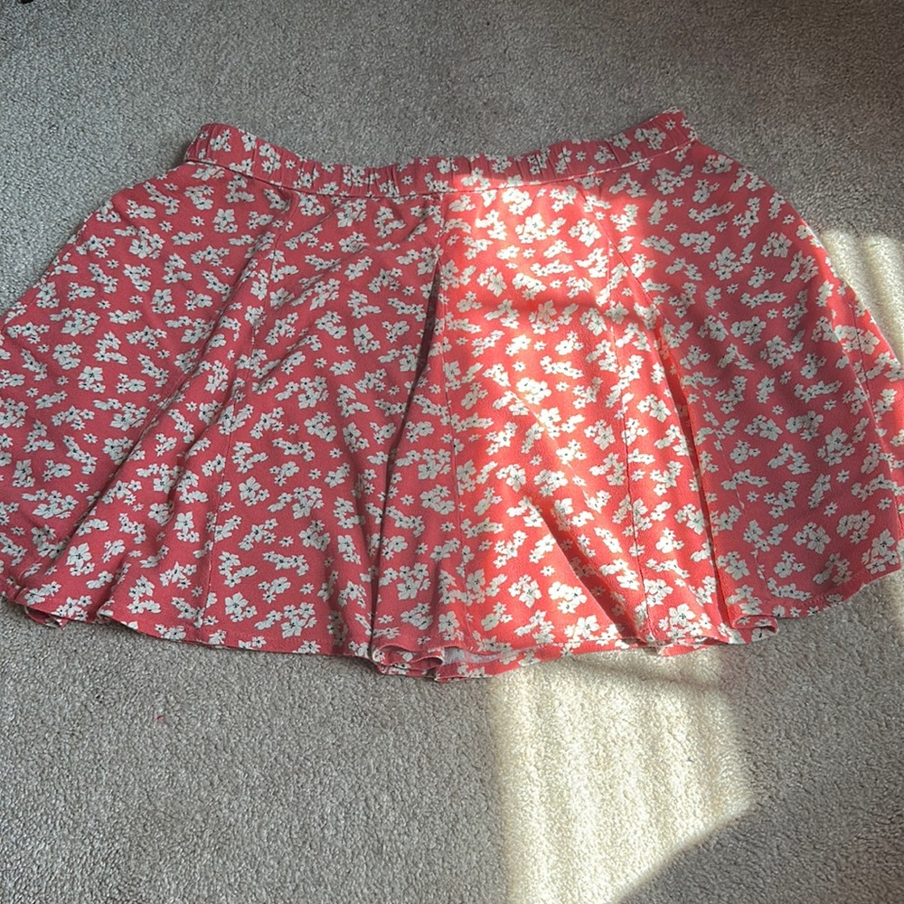 - American Eagle pink floral skirt - LARGE -